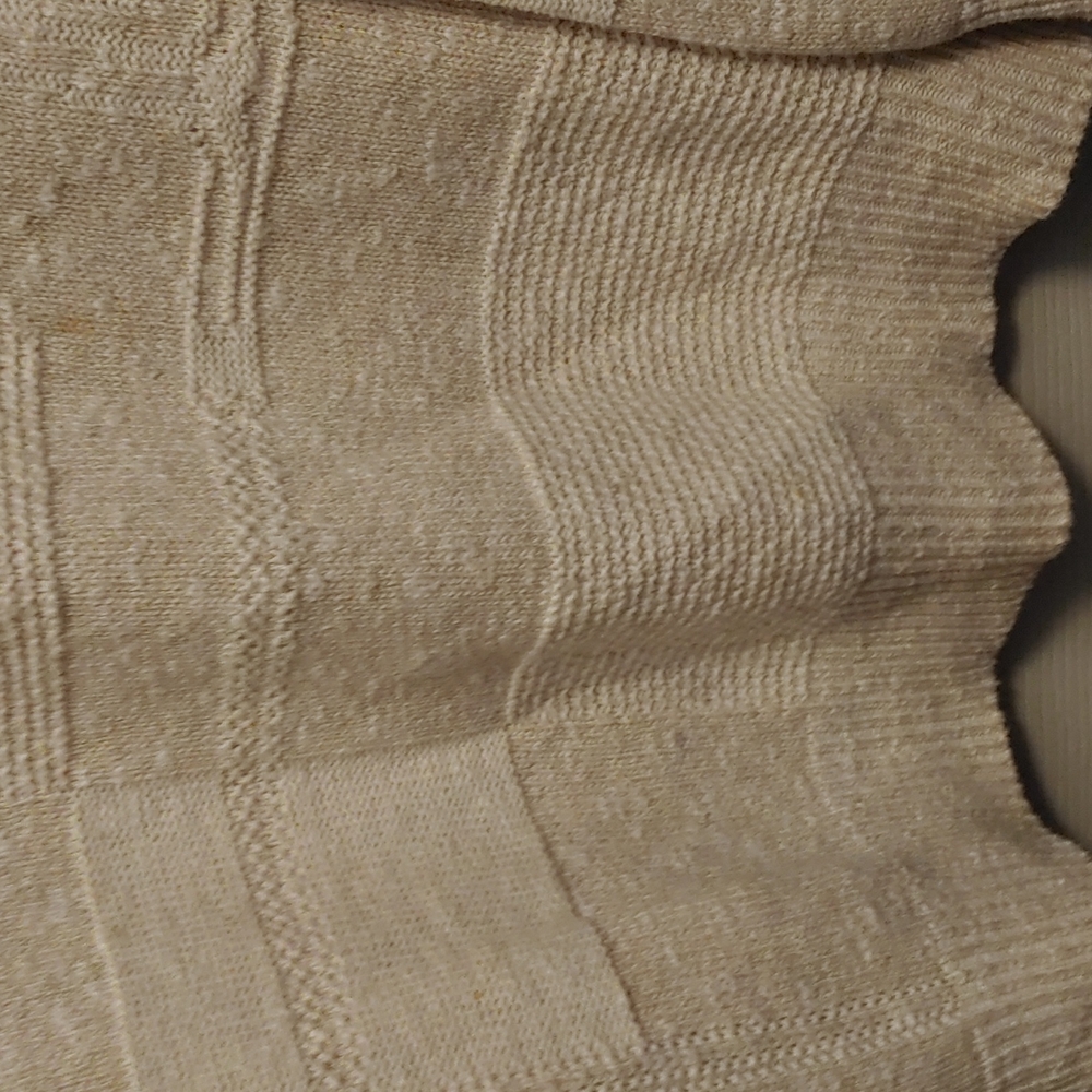 Sweater - Picture 4 of 5